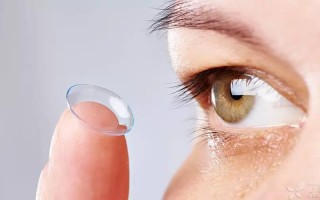 怎么样戴硬性隐形眼镜，怎么样戴硬性隐形眼镜视频