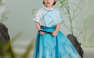 粉色汉服文案儿童穿搭，粉色汉服女装图片