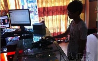 网吧男子恶搞视频，网吧男子恶搞视频大全