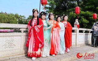 汉服羽绒服穿搭，汉服羽绒服穿搭图片